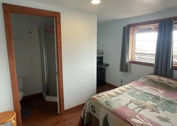 Bird Creek Motels