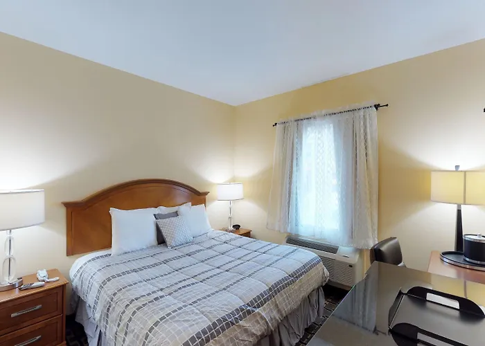 Pembroke Motels