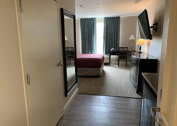 Cross Lanes Motels
