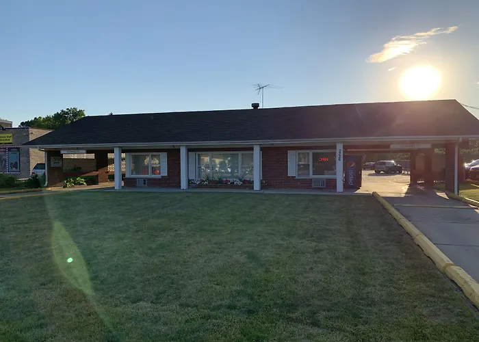Bridgeview Motels
