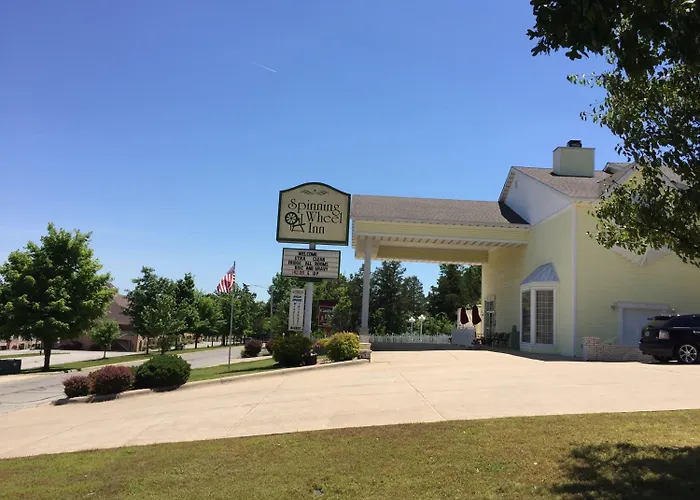 Forsyth Motels