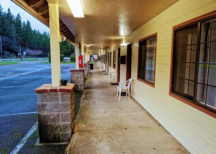Lakeside Motels