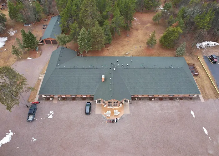 Boulder Junction Motels