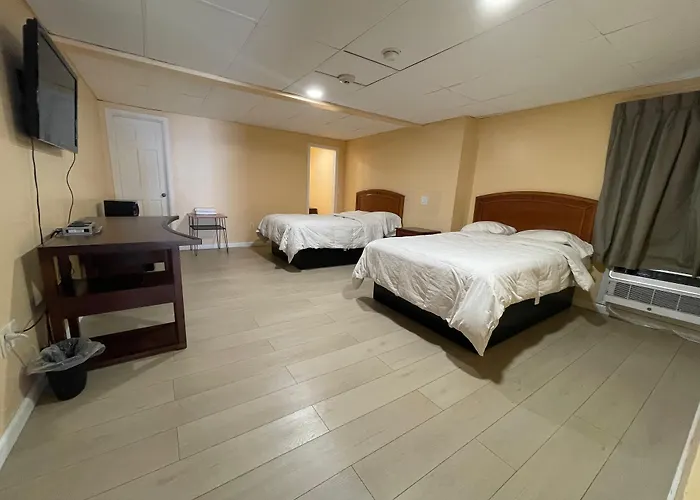 North Smithfield Motels