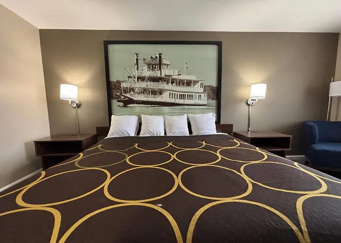 Alton Motels