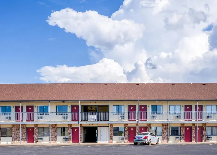 Aurora Motels