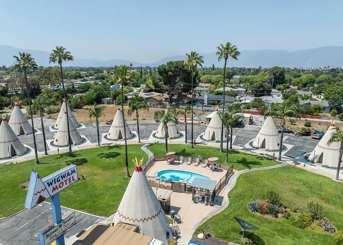 Lake Arrowhead Motels