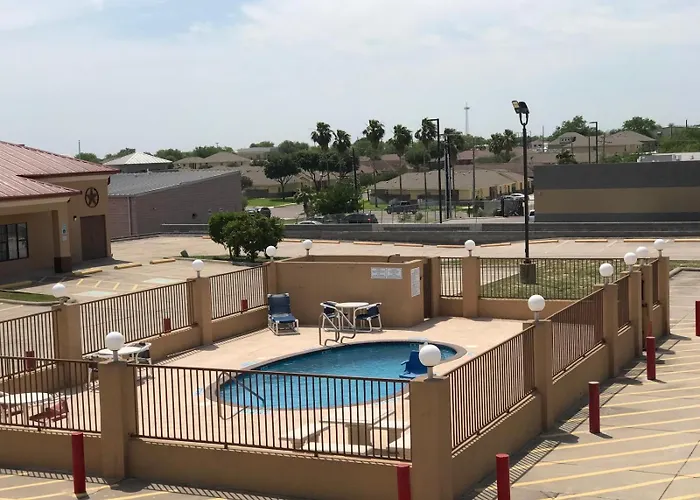 La Joya Motels