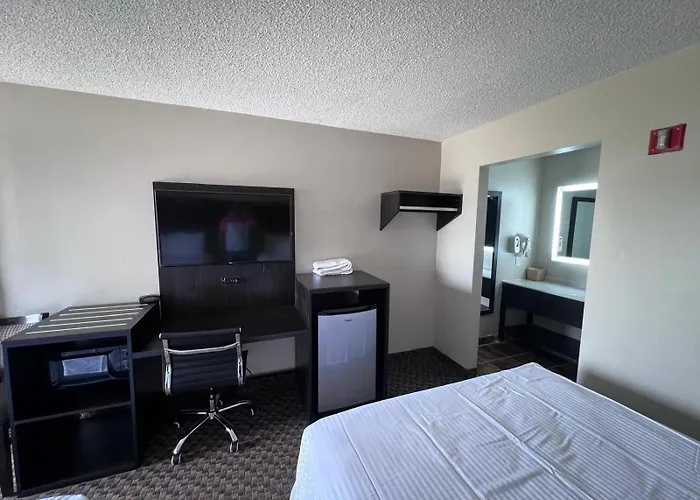 West Union Motels