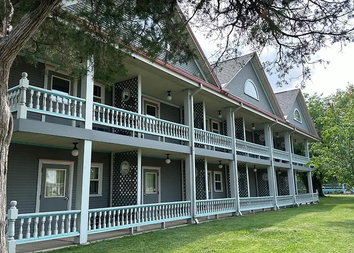 Altamont Motels