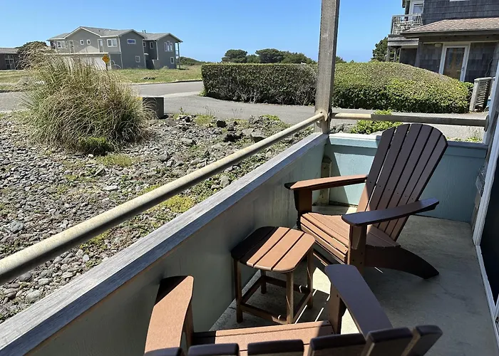 Winchester Bay Motels
