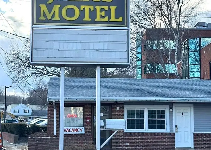 Saugus Motels