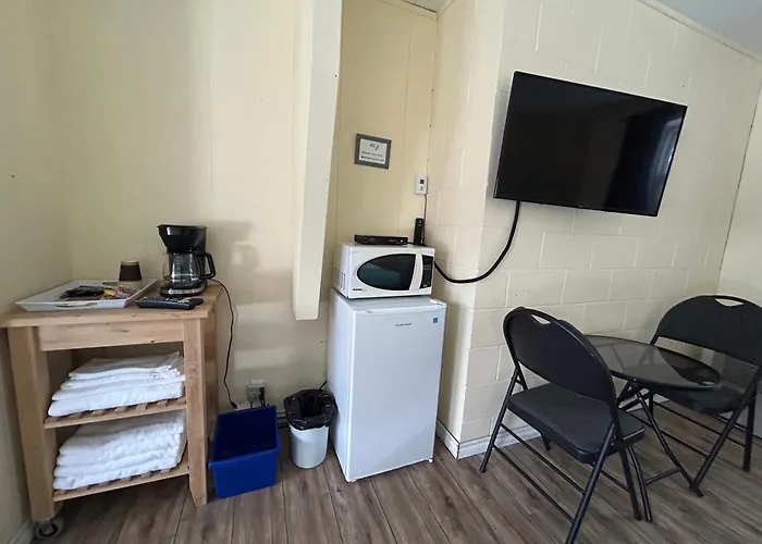 Barrys Bay Motels