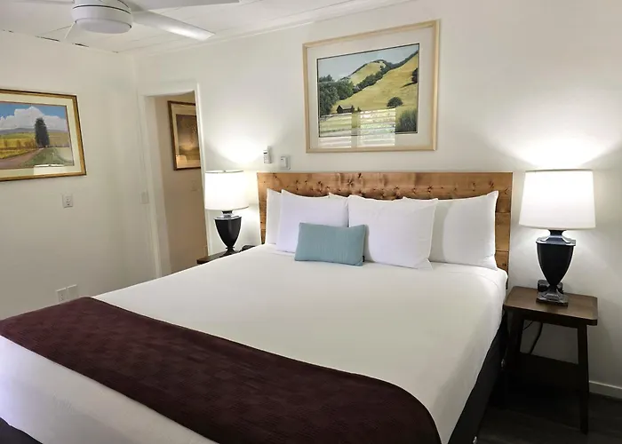 Geyserville Motels