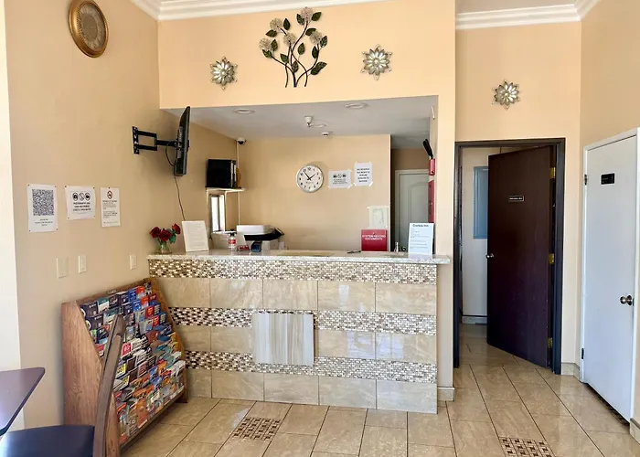 Castaic Motels
