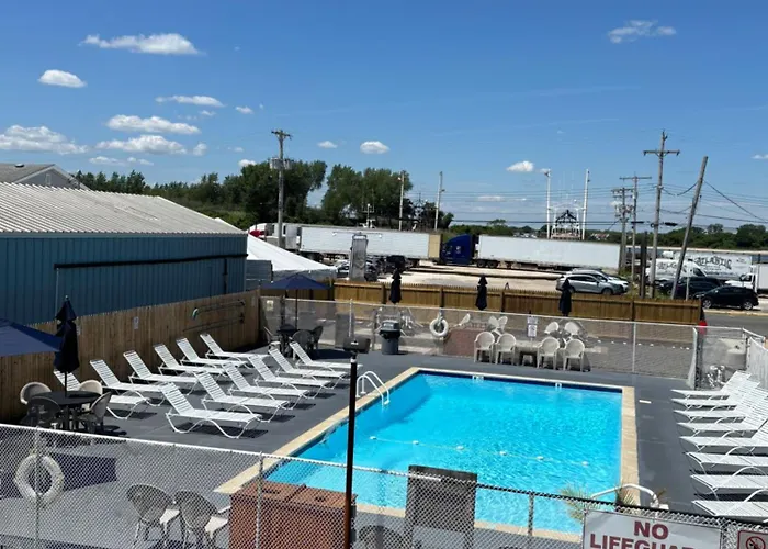 Plainfield Motels