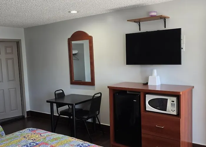 Copiague Motels