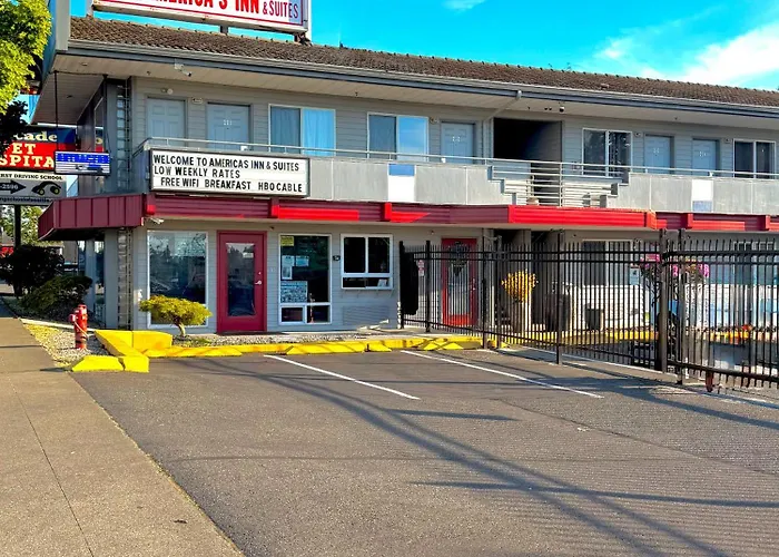 Shoreline Motels