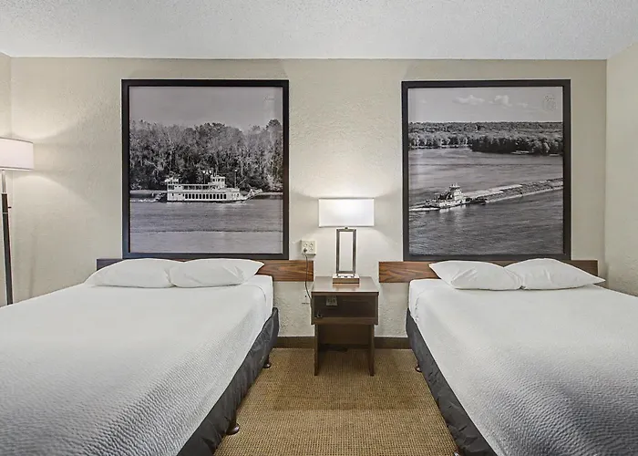 Maquoketa Motels