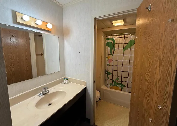 Phoenixville Motels