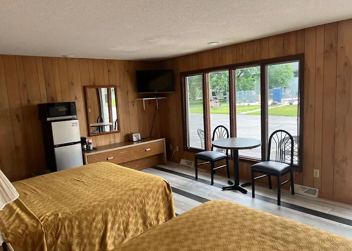 Plainville Motels