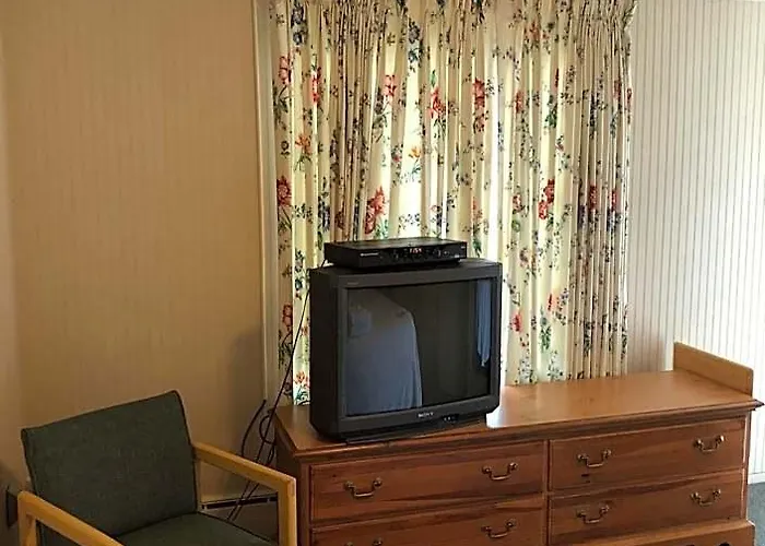 Walpole Motels
