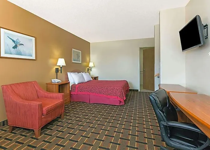 Paxton Motels