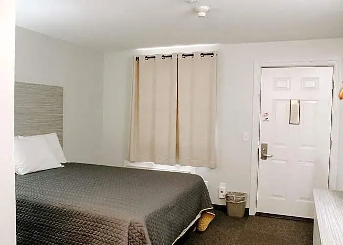Strasburg Motels