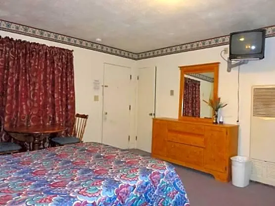 Girard Motels