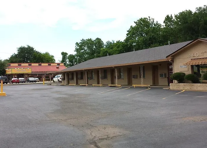 Daingerfield Motels