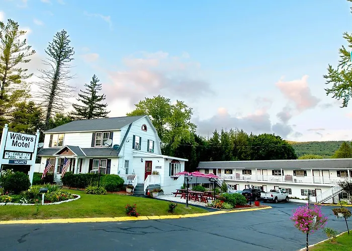 Weston Motels