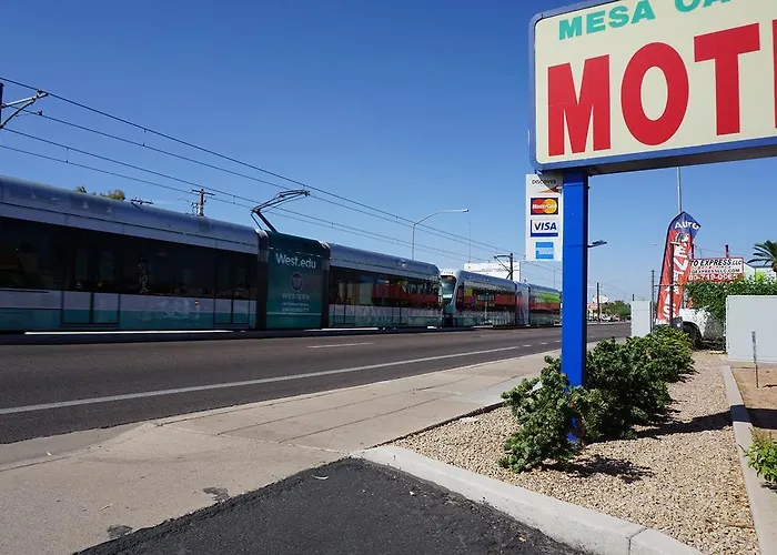 Cave Creek Motels