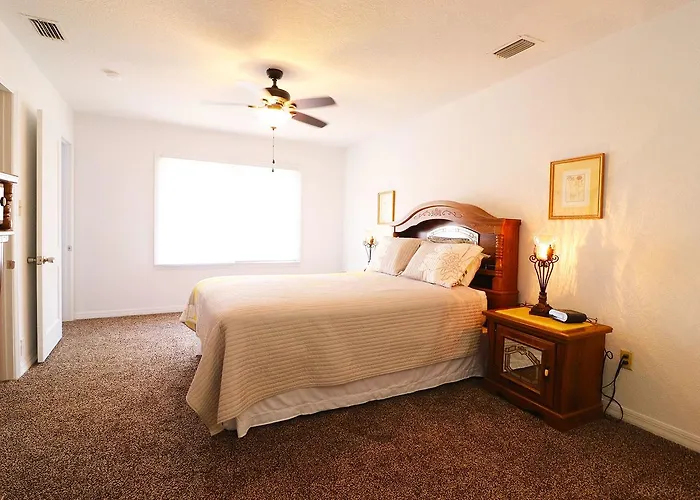 Astor Motels