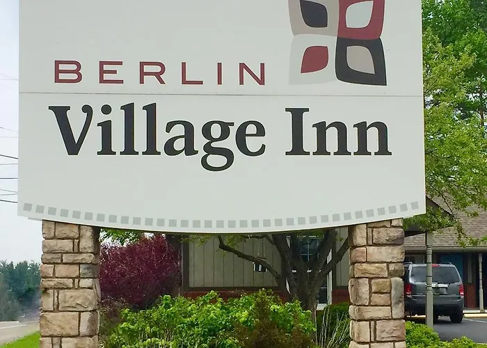 Massillon Motels