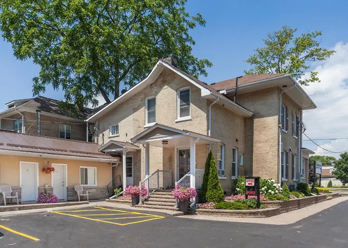Lindsay Motels