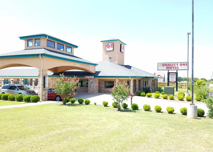 Jacksboro Motels