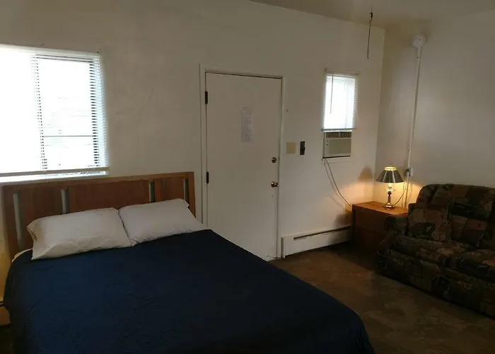 Bath Motels