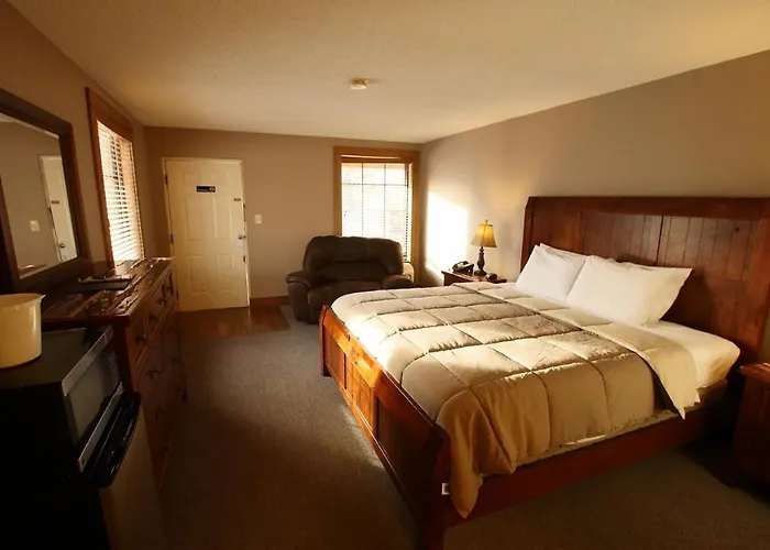 Oak Hill Motels